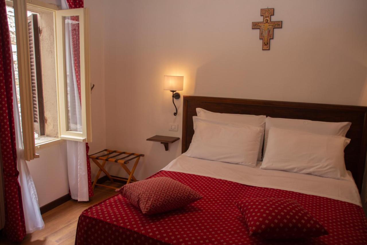 Hotel Pax Ασίζη Εξωτερικό φωτογραφία