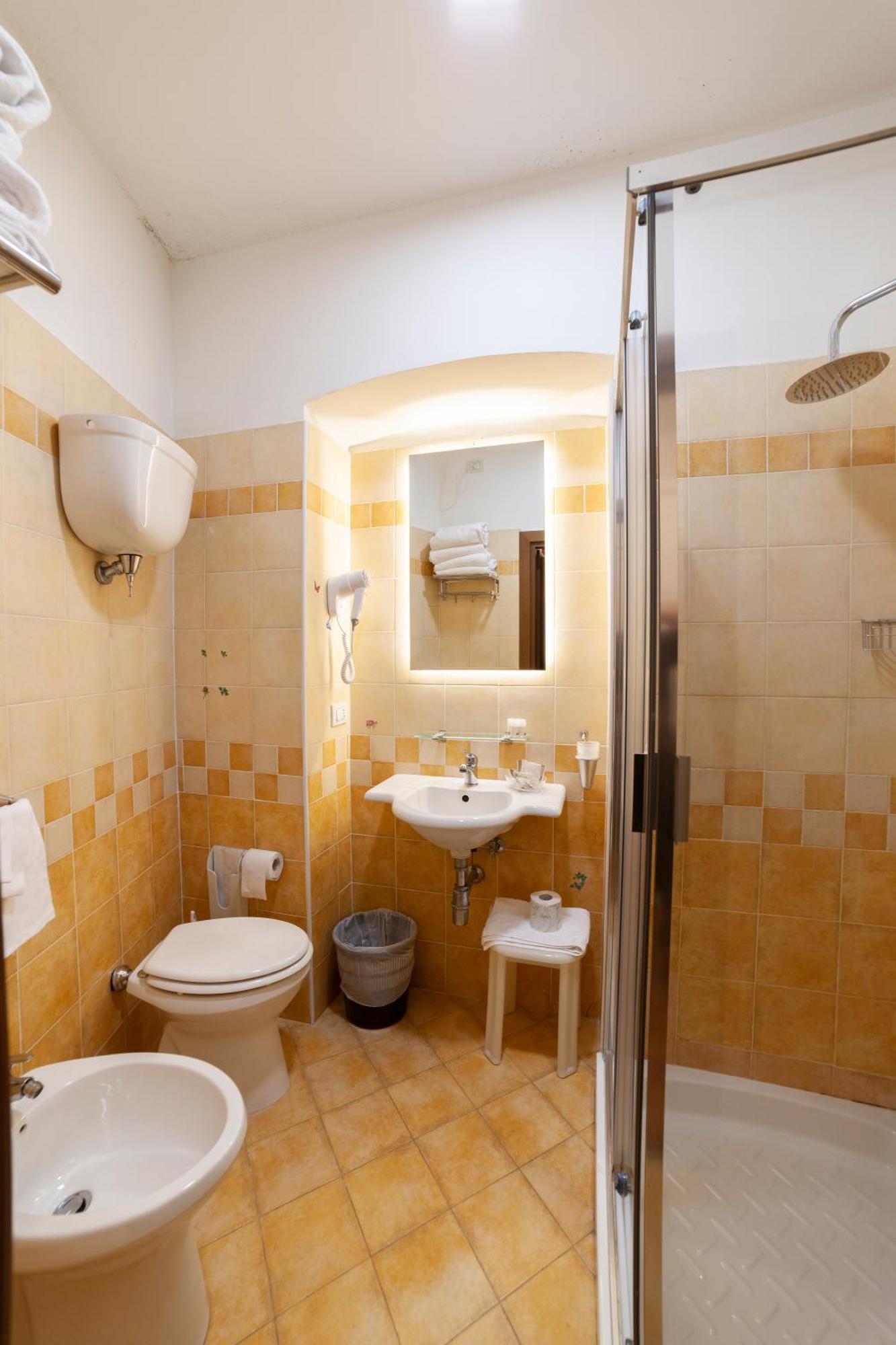 Hotel Pax Ασίζη Εξωτερικό φωτογραφία