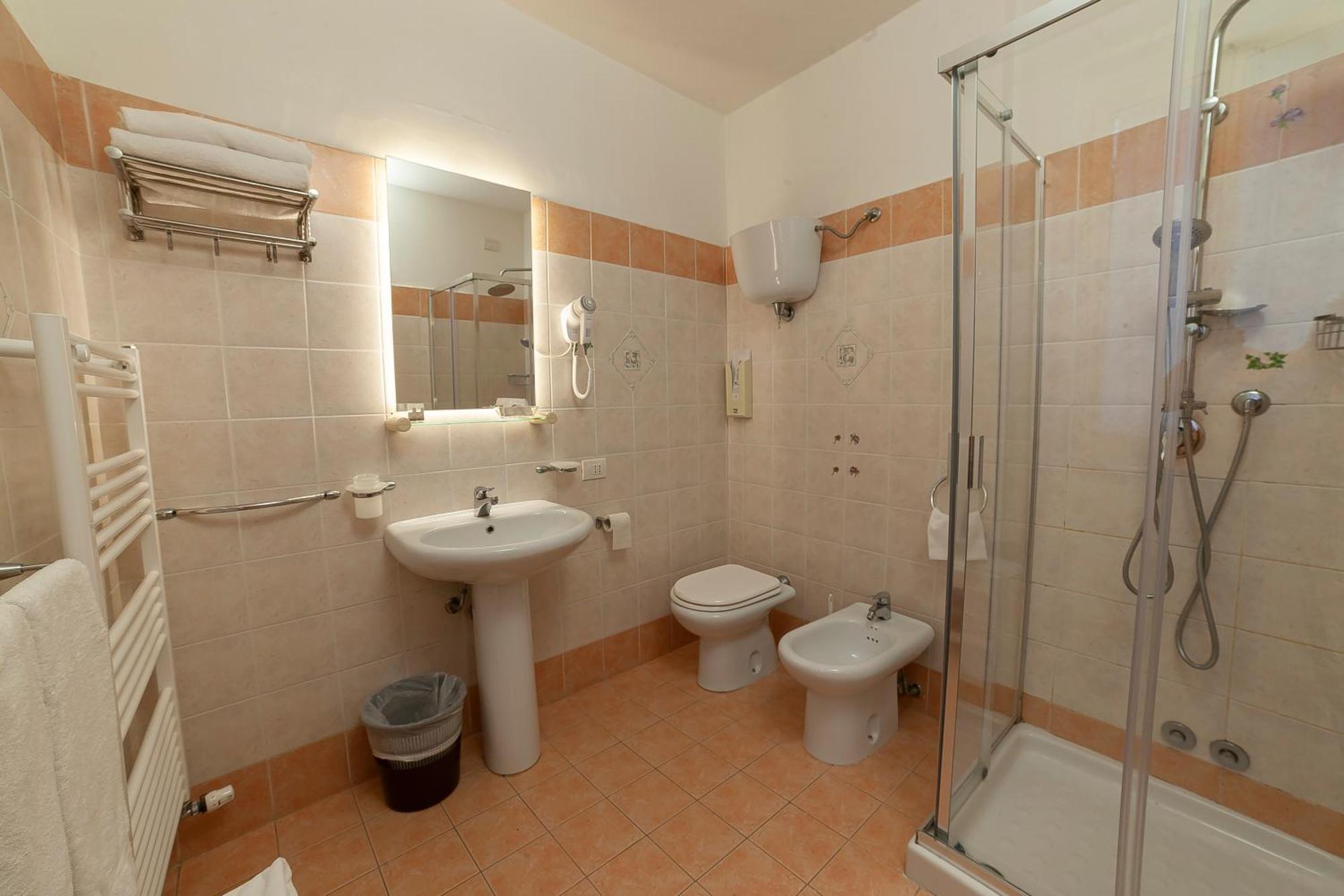 Hotel Pax Ασίζη Εξωτερικό φωτογραφία