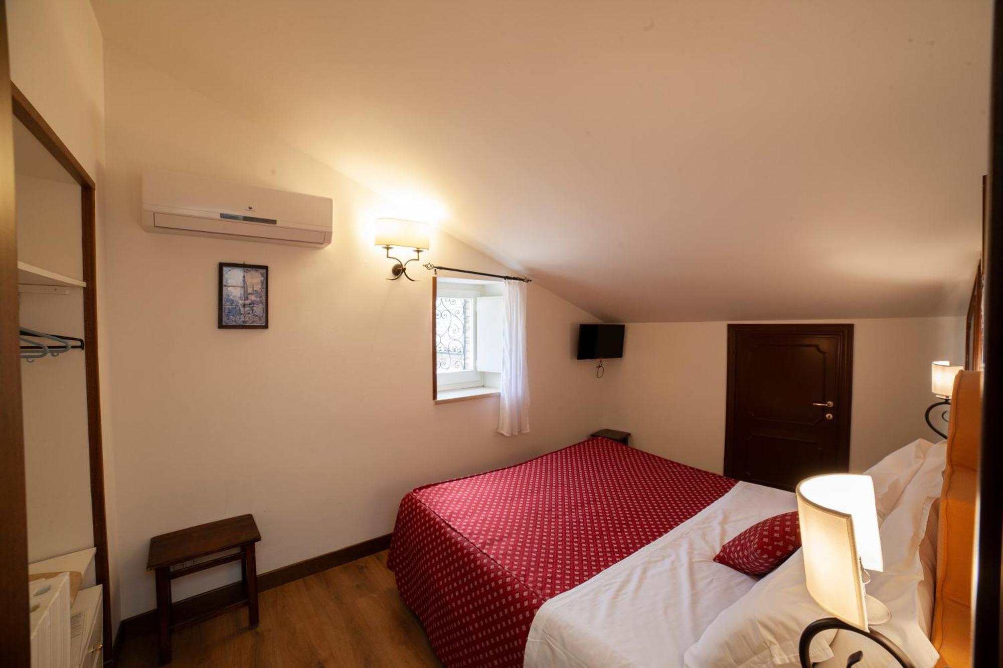 Hotel Pax Ασίζη Εξωτερικό φωτογραφία