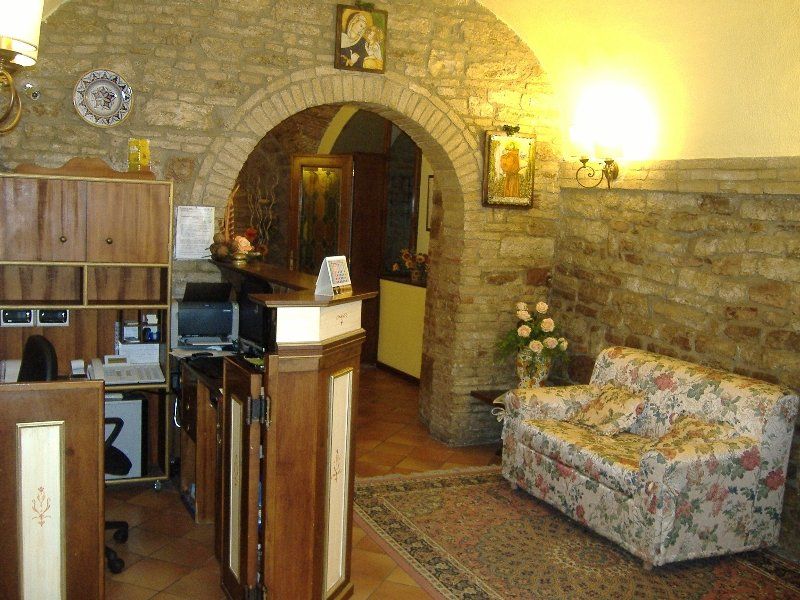 Hotel Pax Ασίζη Εξωτερικό φωτογραφία